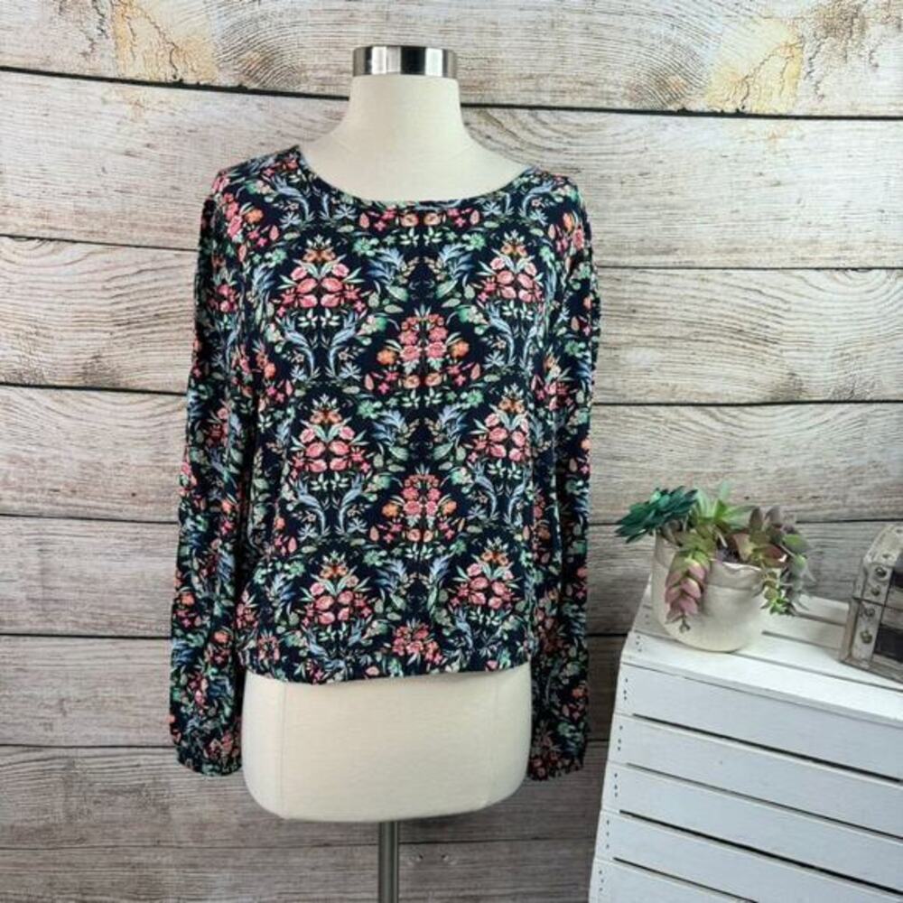 NWT LOFT Women's Medium Black Floral Long Sleeve Rayon Blouse‎ Top